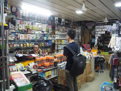 從4000家到400家 全國最大汽車用品集散地的轉型之痛